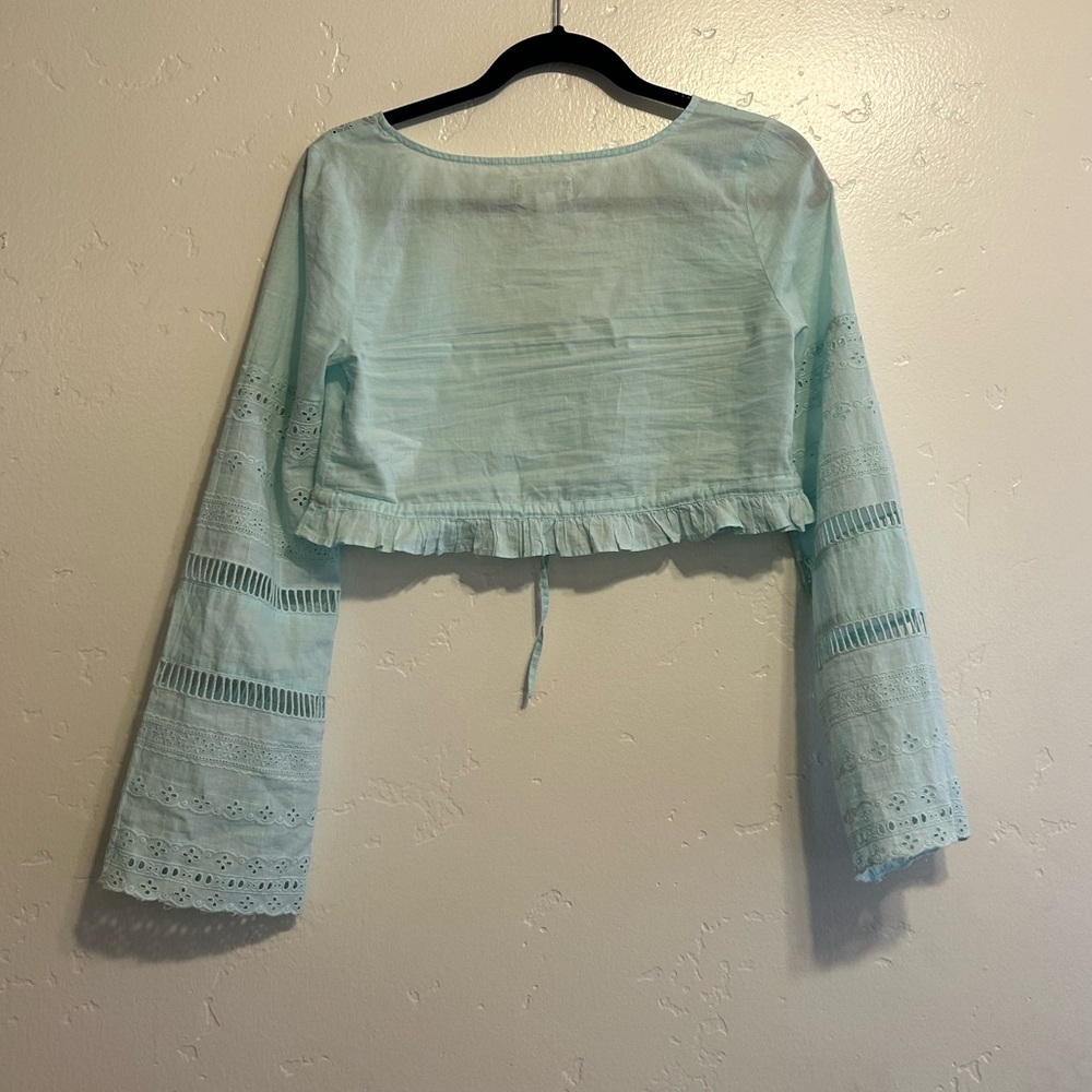 Urban Outfitters Kimchi Blue Scarlet Eyelet Cropped Blouse Top - Picture 4 of 4
